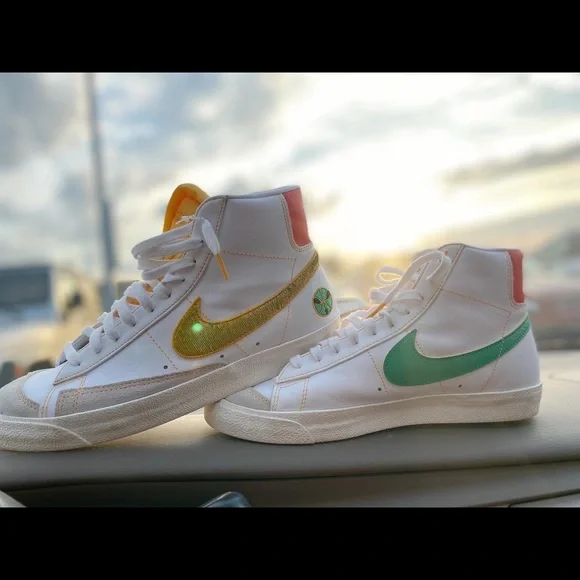 2021 Blazer Mid ‘77 Vintage ‘Roswell Rayguns’ ?? Size 10- Nike Blazer Mid  main image 2